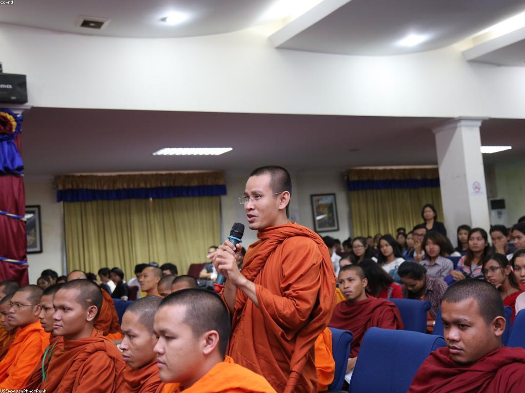 ផលប៉ះពាល់នៃការវាយតម្លៃប្រព័ន្ធលើការអភិវឌ្ឍន៍សង្គម
